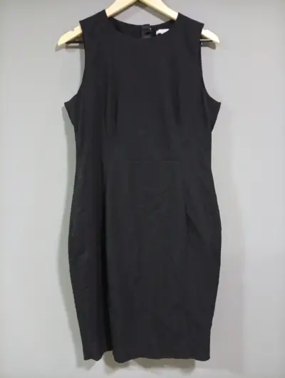 Vestido negro con detalles blancos Calvin Klein - miniatura 5