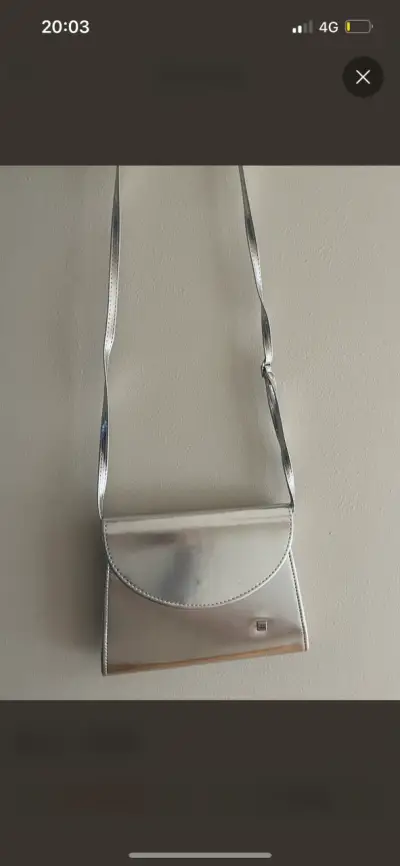 Cartera plateada de hombro elegante - miniatura 1