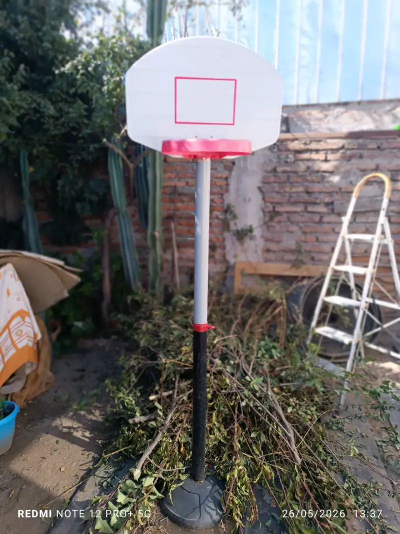 Aro de baloncesto ajustable para niños sin malla - 2