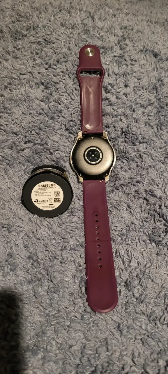 Smartwatch samsung SM-R800 con correa y cargador - 2