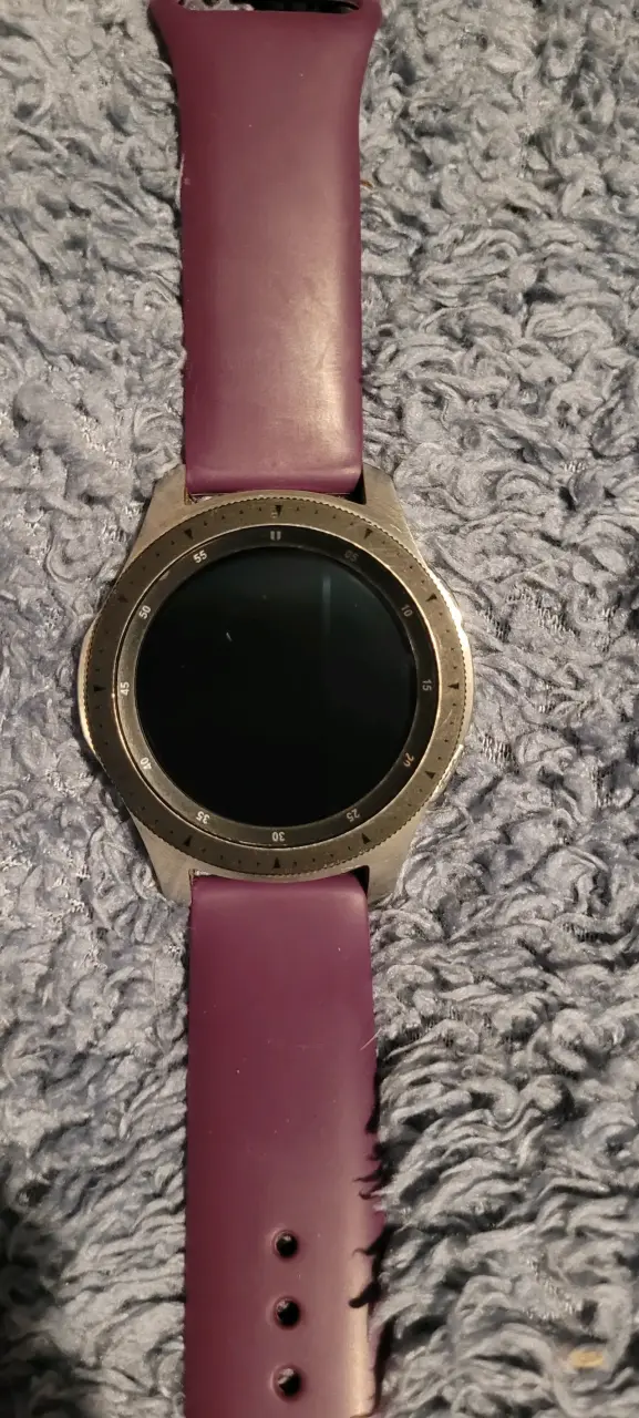 Smartwatch samsung SM-R800 con correa y cargador - 4