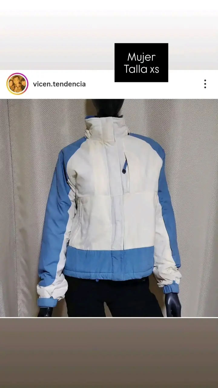 Chaqueta de invierno para mujer azul y blanca