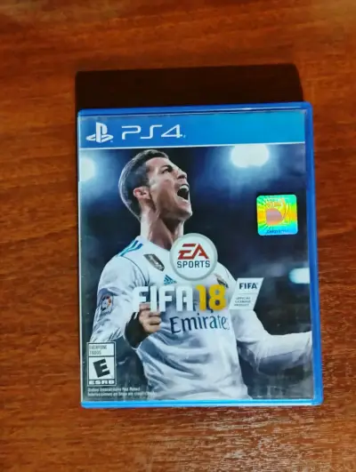 Juego FIFA 18 para PS4 - miniatura 1