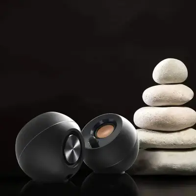 Parlantes Multiuso Creative Pebble USB - miniatura 1