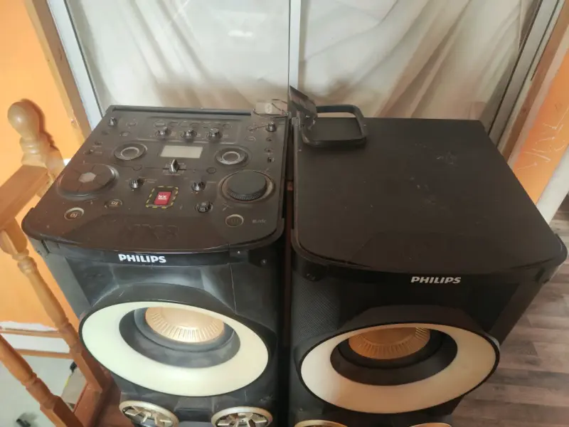 Sistema de parlantes Philips con sonido potente - 2