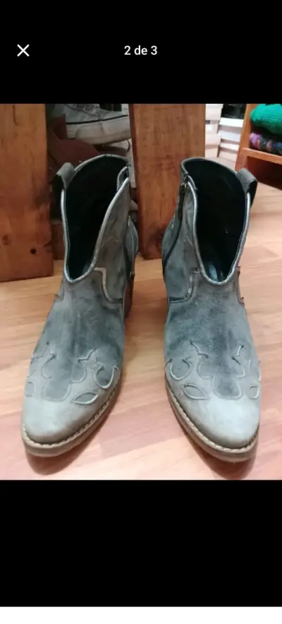 Botines de cuero gris estilo vaquero - miniatura 1