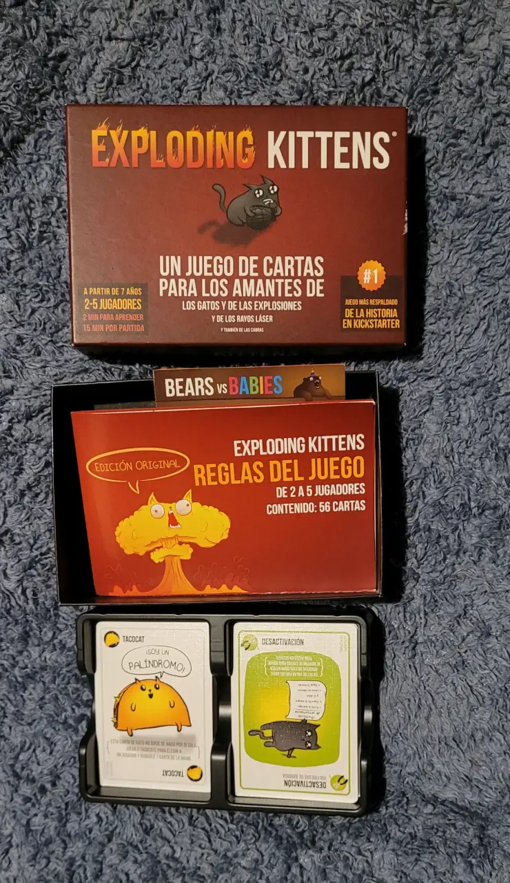 Juego de cartas Exploding Kittens edición original