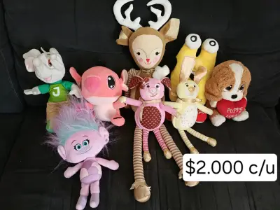 Set de peluches variados para niños - miniatura 1