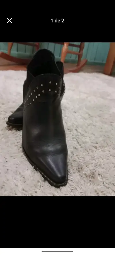 Botines de cuero negro con tachas - miniatura 1
