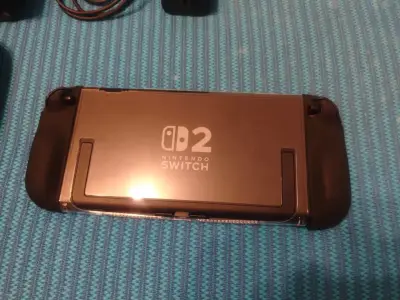 Consola Nintendo Switch 2 con accesorios y estuche - miniatura 3