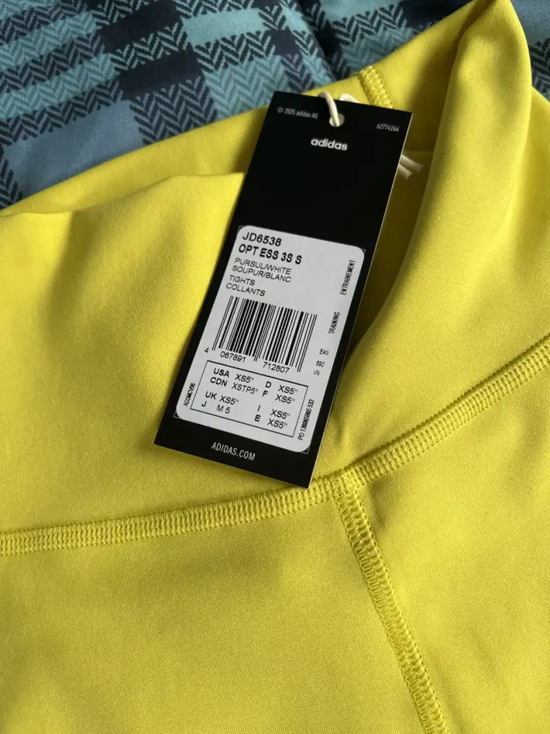 Shorts deportivos amarillos Adidas para mujer xxs - 2
