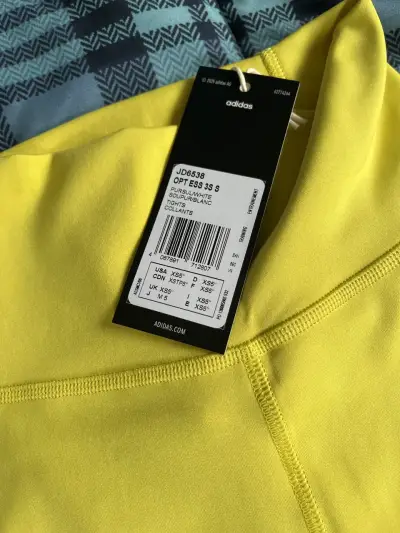 Shorts deportivos amarillos Adidas para mujer xxs - miniatura 2