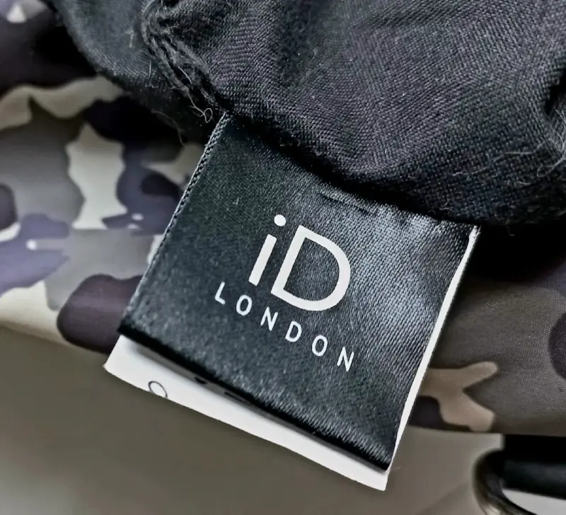 Bolso tote camuflaje asas negras Marca ID London - 3