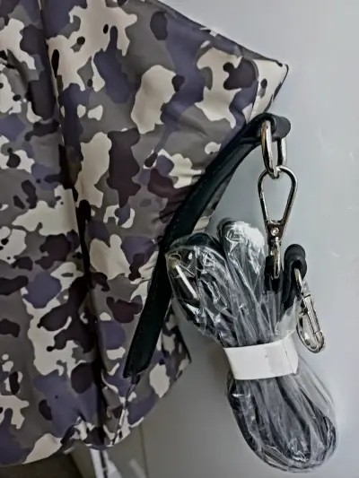 Bolso tote camuflaje asas negras Marca ID London - miniatura 5