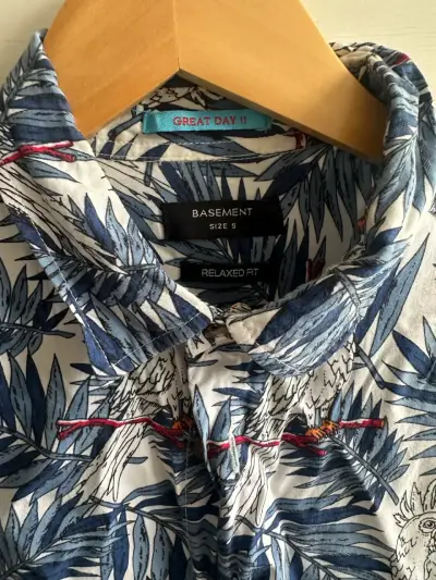 Camisa estampada tropical Basement para hombre - miniatura 2
