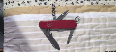 Navaja suiza multiusos roja - miniatura 3