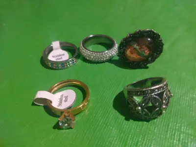 Set de Anillos de Acero Inoxidable y Diseño Vintage - miniatura 1