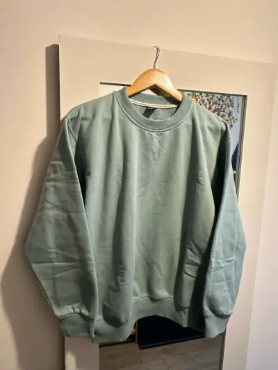 Polerón unisex verde menta en buen estado - miniatura 1