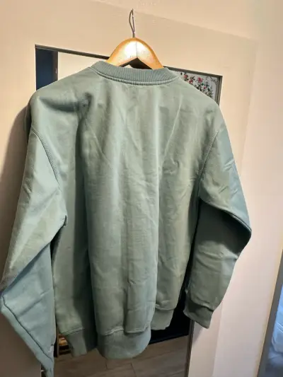 Polerón unisex verde menta en buen estado - miniatura 2
