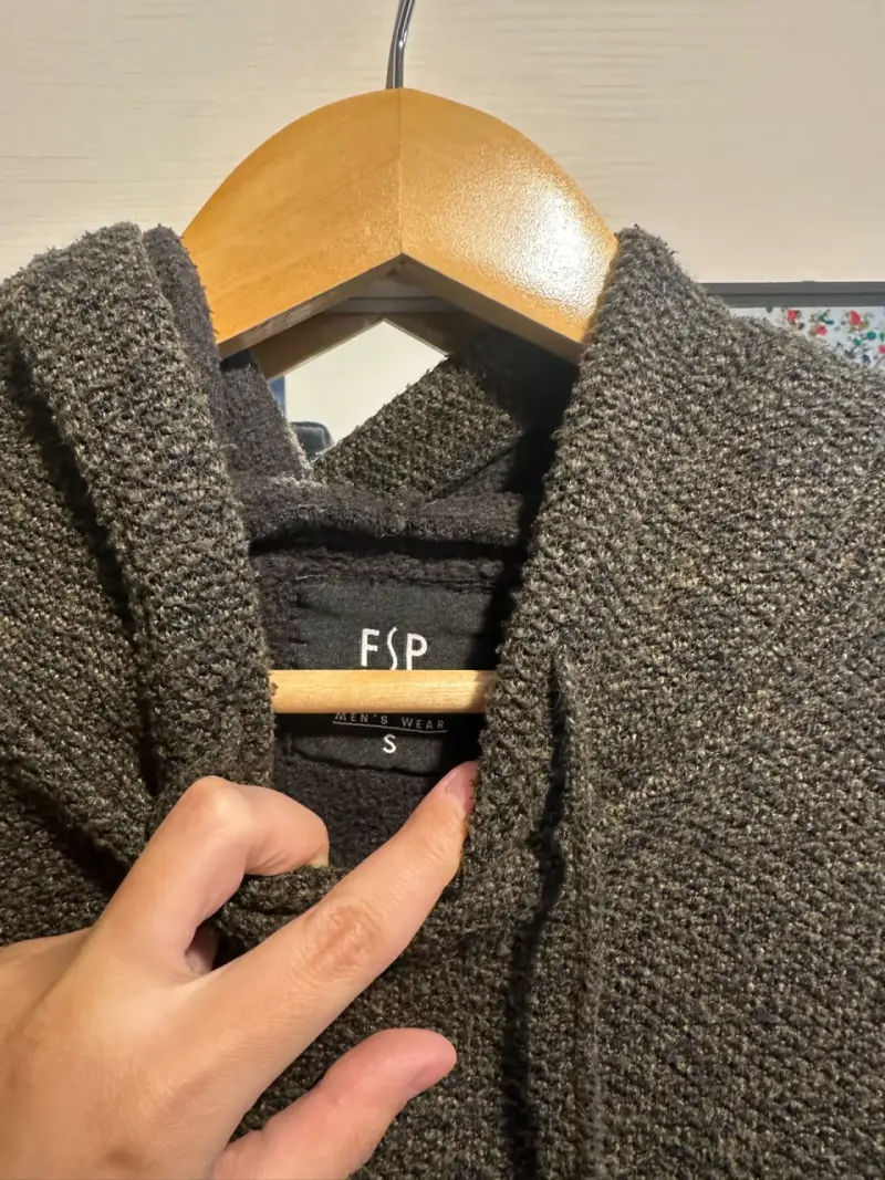 Polerón con capucha gris oscuro para hombre - 3