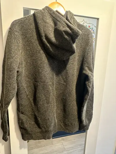 Polerón con capucha gris oscuro para hombre - miniatura 4