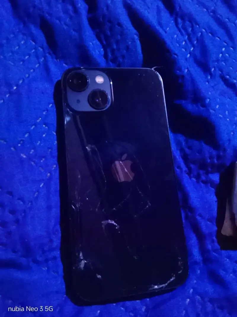 iPhone 13 - 3
