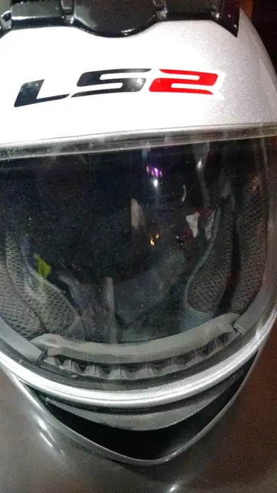 Casco de moto LS2 plateado con visor (nuevo) - miniatura 5