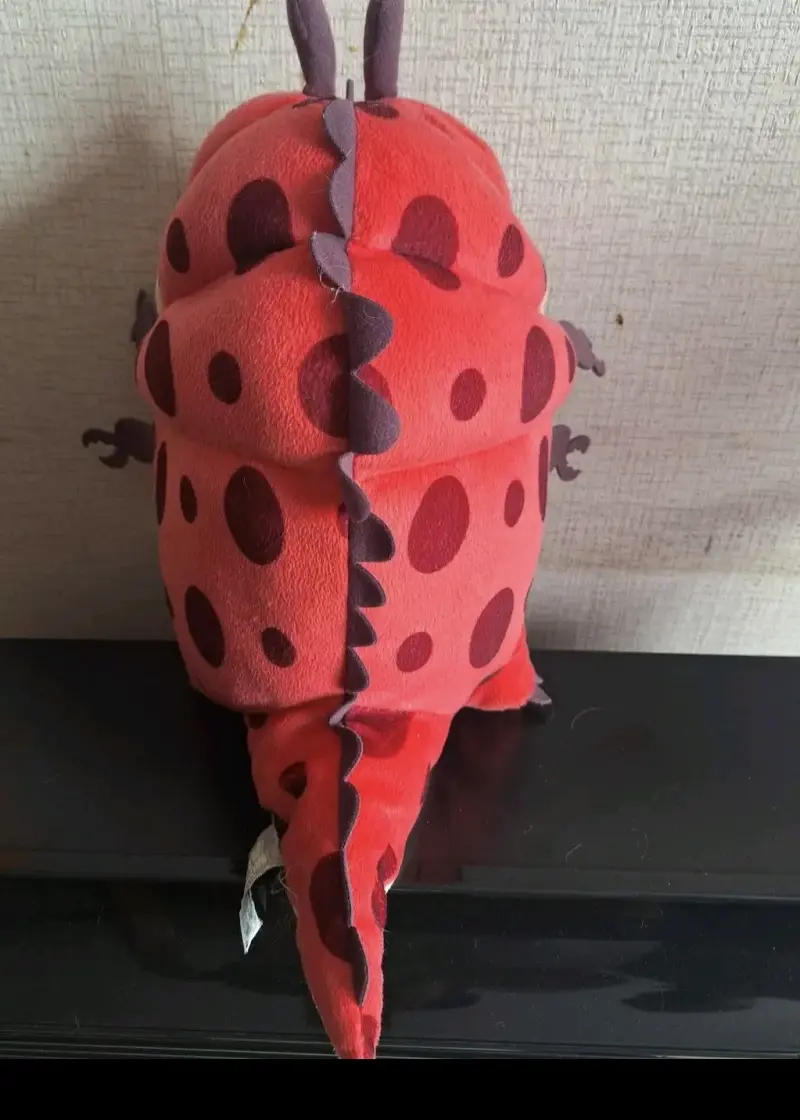 Peluche de personaje animado colorido - 2