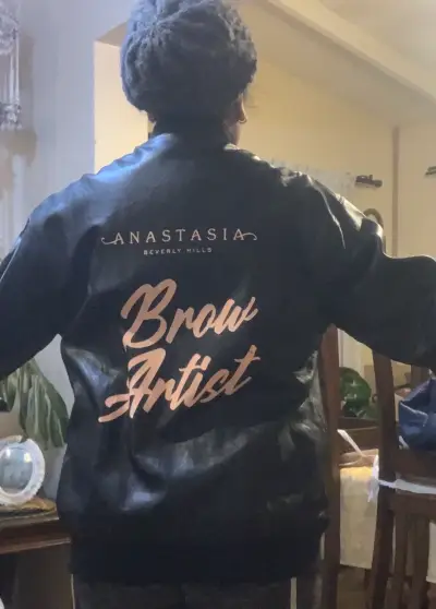 Chaqueta bomber negra con logo bordado - miniatura 2
