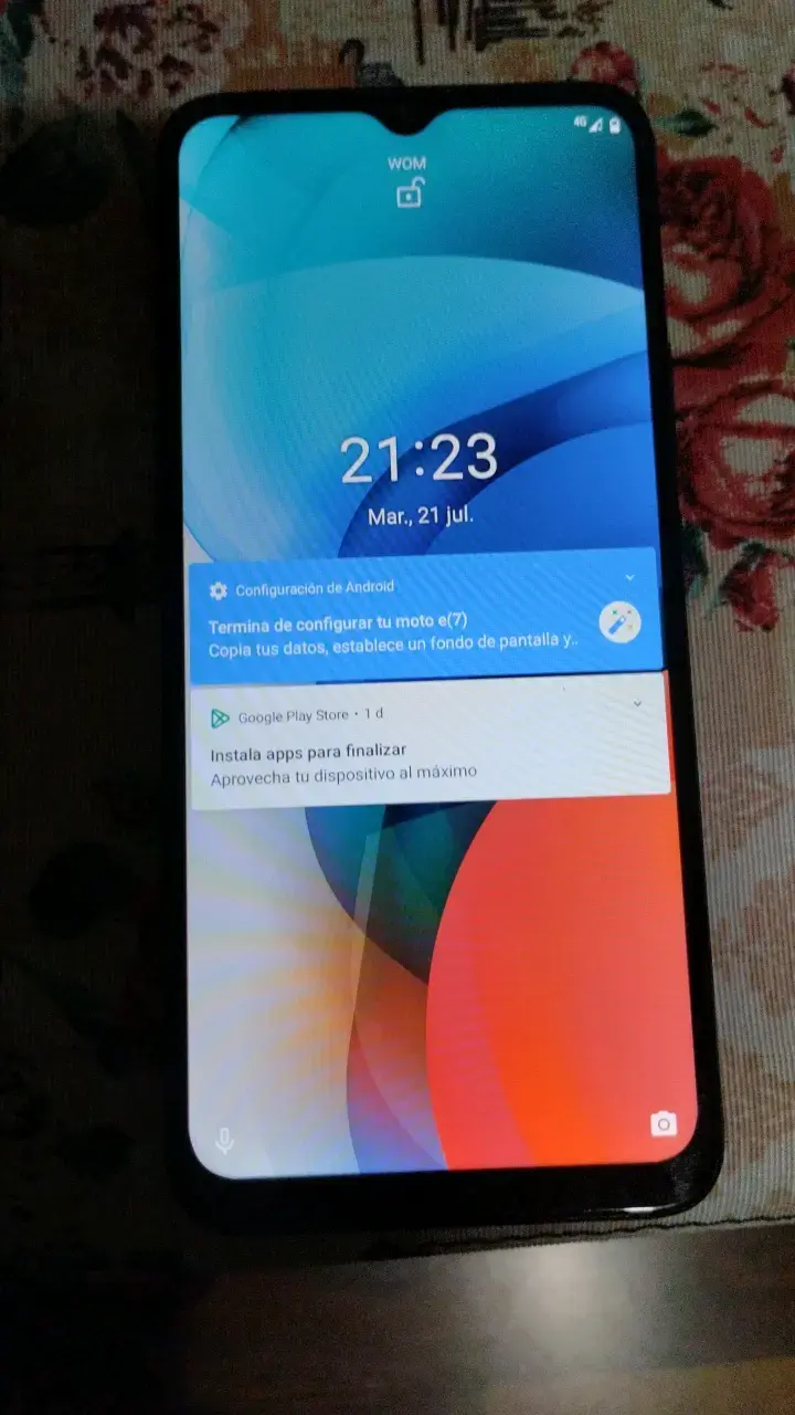 Smartphone Motorola Moto E7 en buen estado