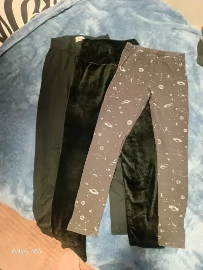 Lote de leggings para niñas en varios colores y estampados - miniatura 3