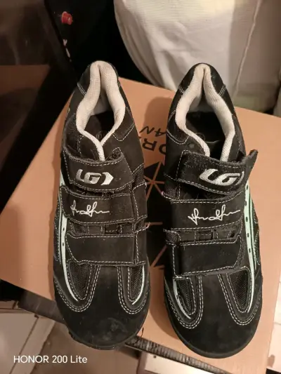 Zapatillas deportivas LGI negras con velcro - miniatura 1