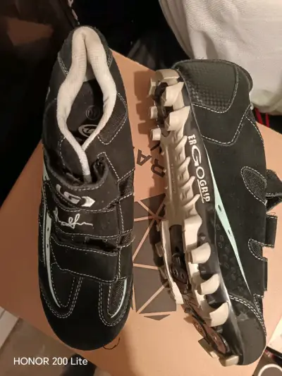 Zapatillas deportivas LGI negras con velcro - miniatura 2