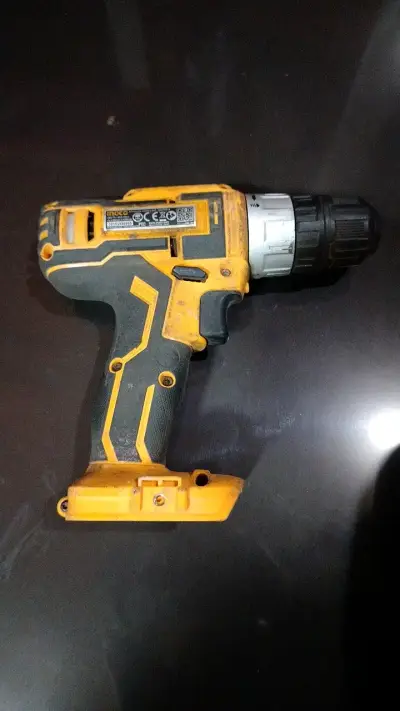 Taladro inalámbrico Ingco usado a toda prueba - miniatura 3