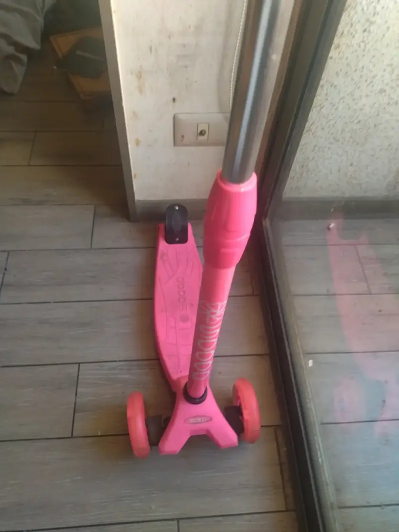 Patinete infantil rosa ajustable - 2