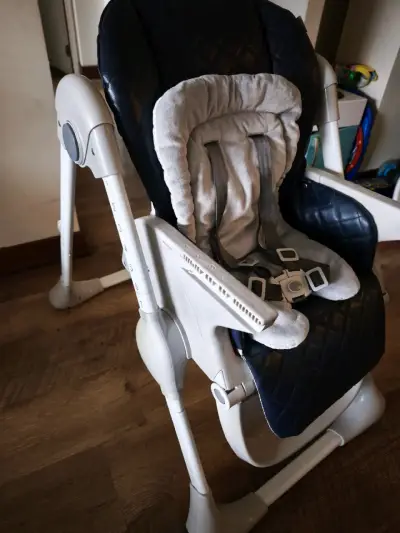 Silla de comer para bebé ajustable y cómoda - miniatura 2