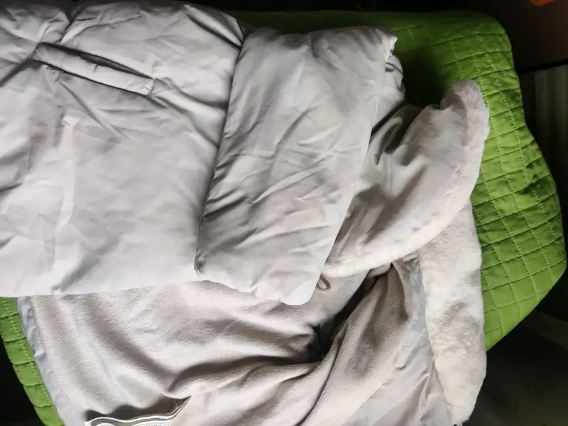 Abrigo de invierno con cuello de piel sintética - 3