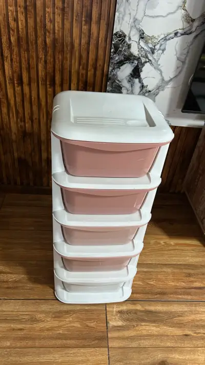 Cajonera plástica con 5 cajones rosados - miniatura 2