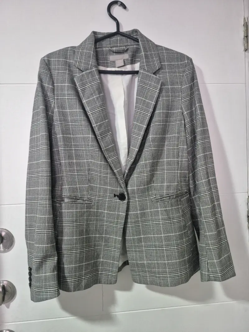 Blazer de mujer a cuadros elegante - 2