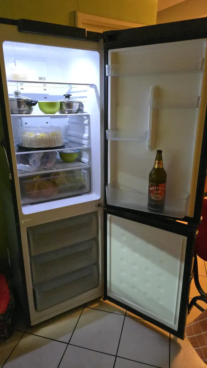 Refrigerador No Frost con Control Digital - 5