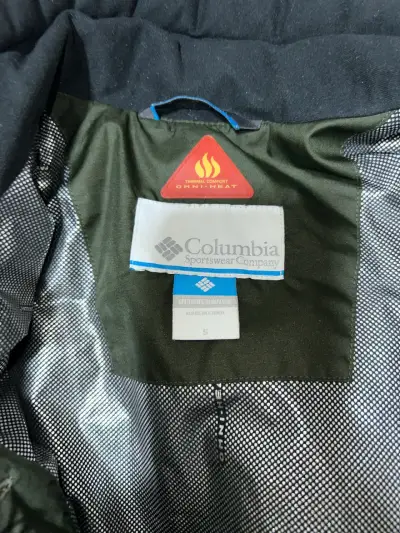 Chaqueta Columbia verde con capucha y tecnología Omni-Heat - miniatura 5