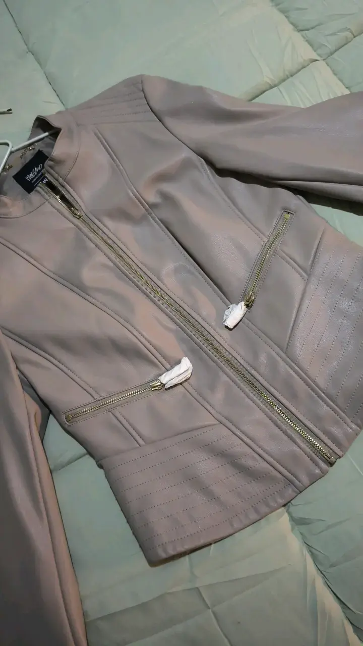 Chaqueta de cuero sintético beige para mujer - 3