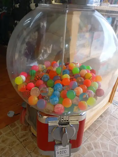 Máquina dispensadora de pelotas de goma - miniatura 3