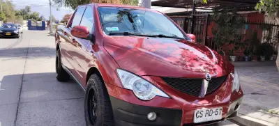 Camioneta roja en buen estado - miniatura 2