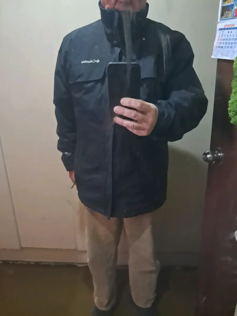 Chaqueta impermeable Columbia negra para hombre - 2