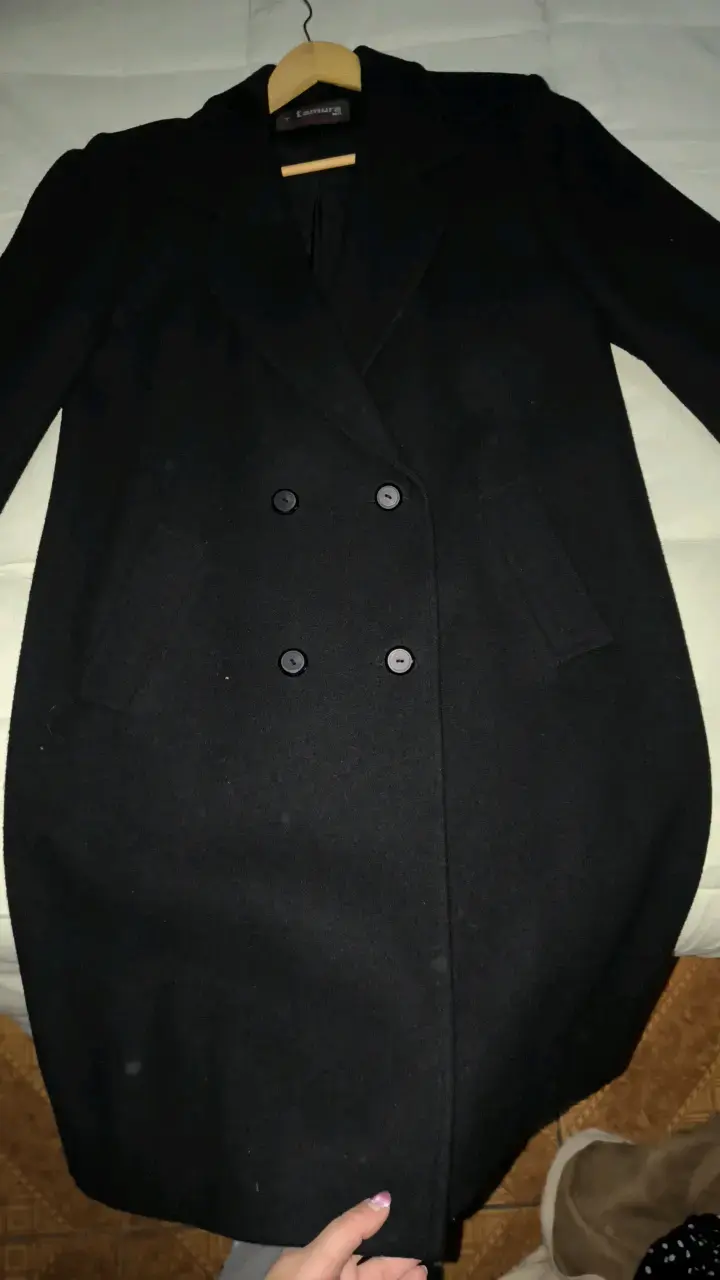 Abrigo negro de lana para mujer - 1