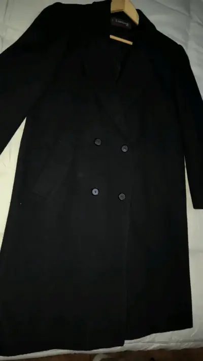 Abrigo negro de lana para mujer - miniatura 4