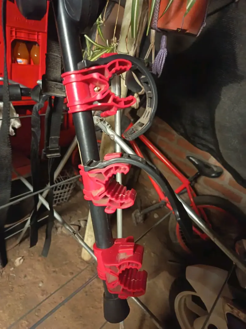 Soporte para bicicleta ajustable rojo - 1