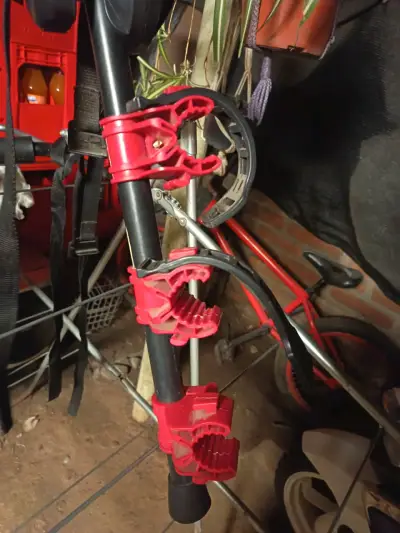 Soporte para bicicleta ajustable rojo - miniatura 1