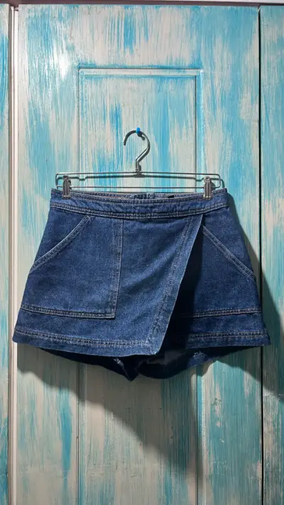 Falda short de mezclilla azul casual - miniatura 1